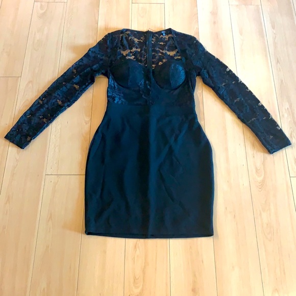 Dress - Picture 2 of 4